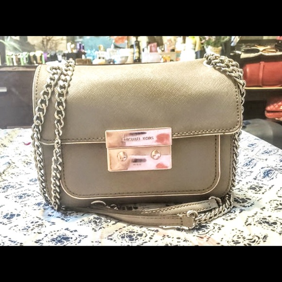 Michael Kors Grey Classic Crossbody Mini Bag - Picture 1 of 3